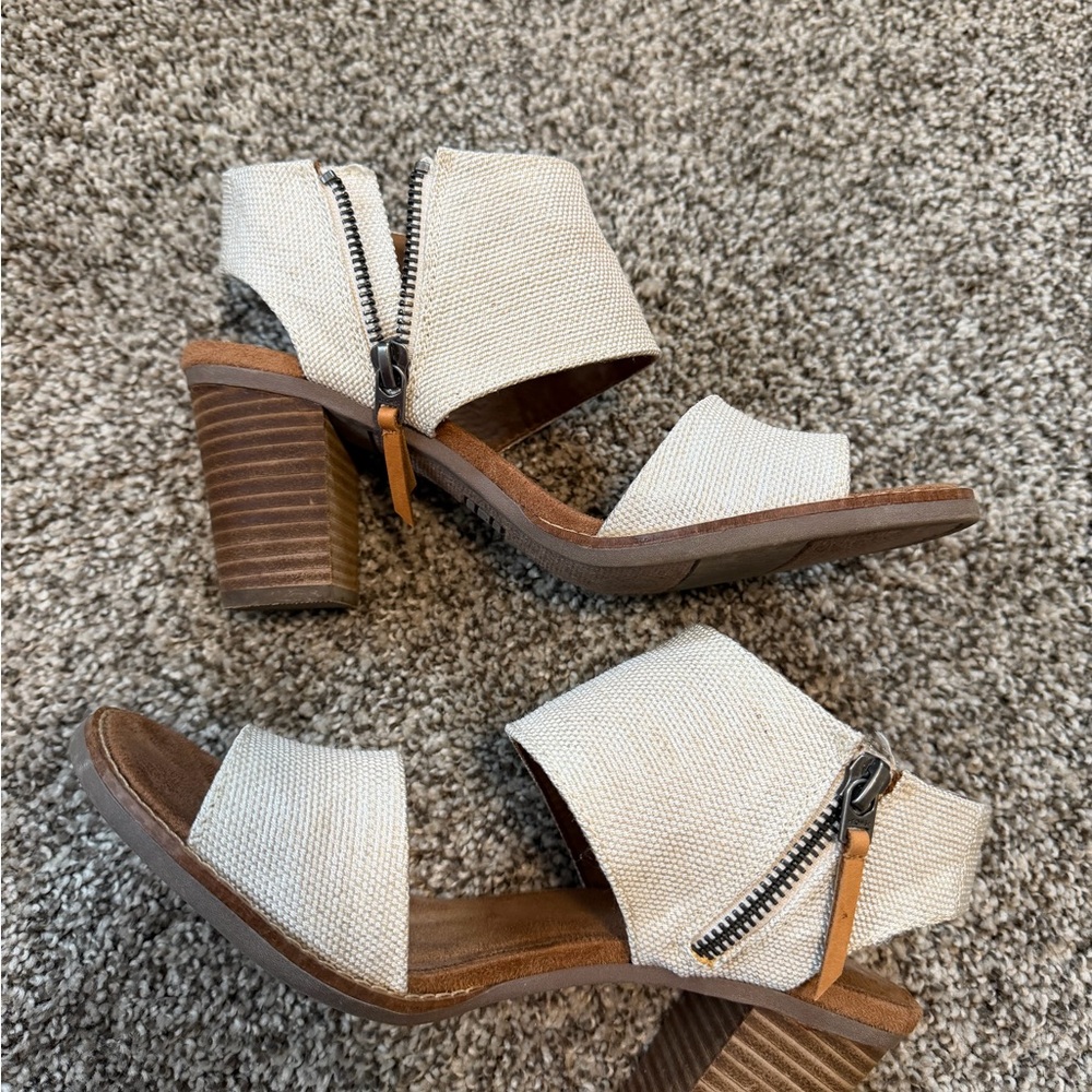 Toms Cream Heeled Sandals with Zipper
